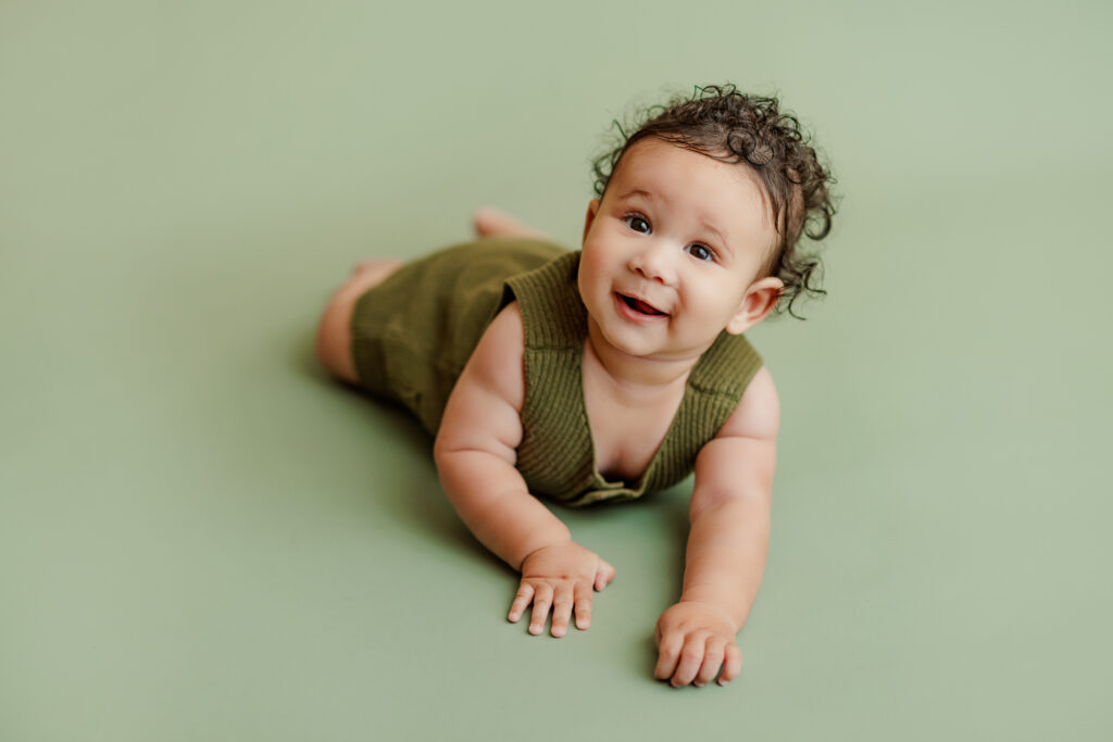 Huntsville Alabama Baby Photographer Six Month Old Session Photo Harvest Studio