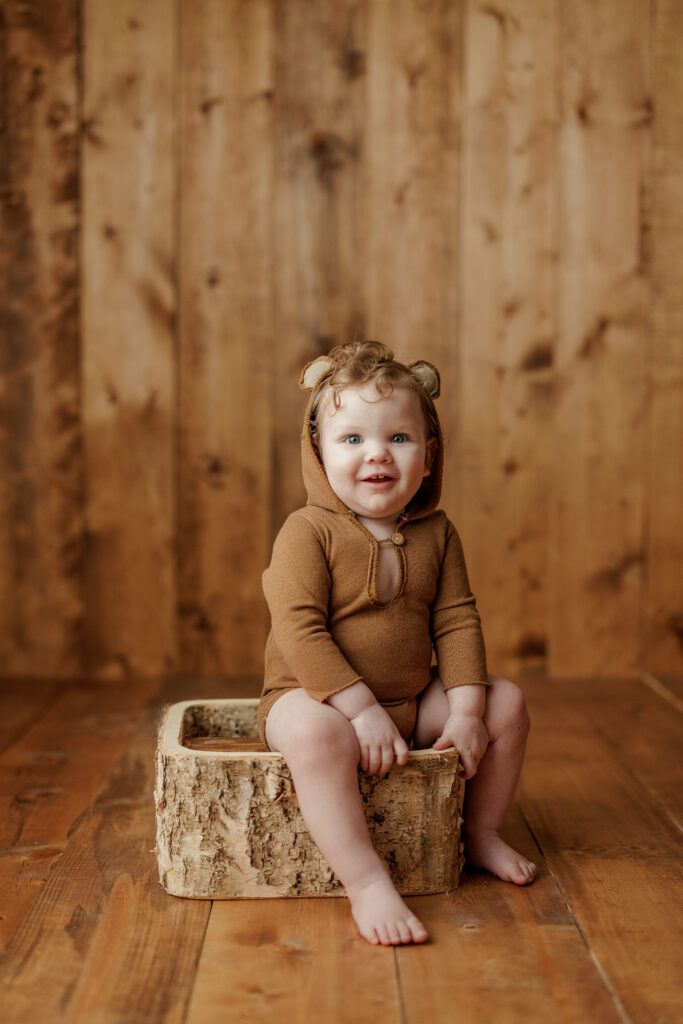 Winnie The Pooh Cake Smash Kingsland Georgia Jacksonville Florida Family Baby Photographer